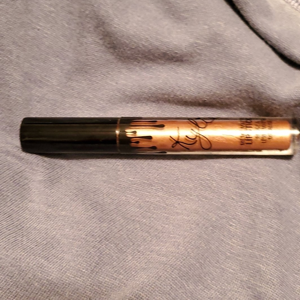 Kylie lip gloss